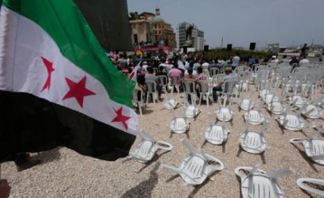 المشنوق إذا &laquo;حشد&raquo;... 150 متظاهراً ضدّ حزب الله